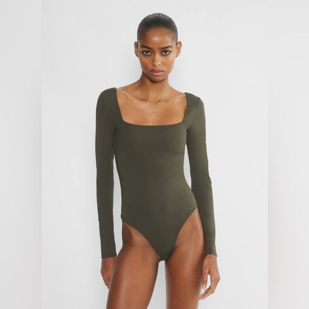 Aritzia Khaki Long Sleeve Bodysuit